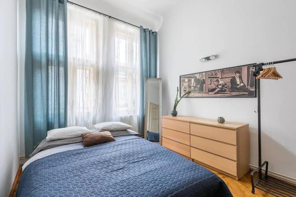Spacious Apartment With Balcony At Wenceslas Sq ปราก ภายนอก รูปภาพ
